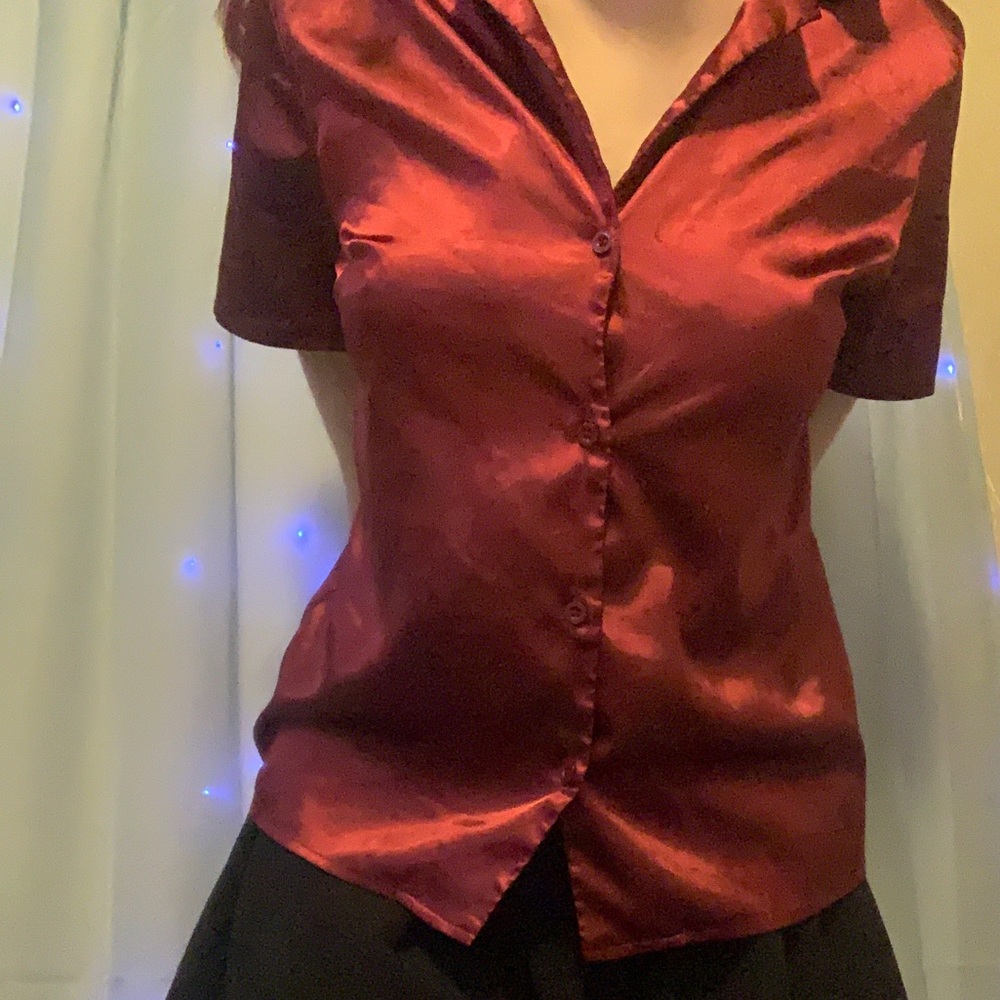red silk button up woman’s large shirt 🌹
